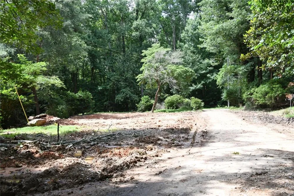 5435 Hearn Road Ellenwood, GA 30294
