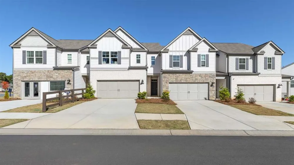 4906 Balsa Point Acworth, GA 30101