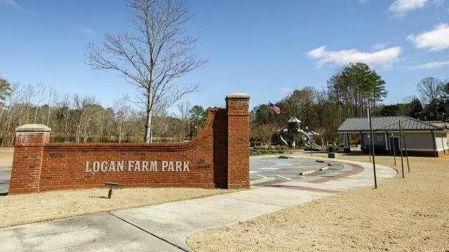 4906 Balsa Point Acworth, GA 30101