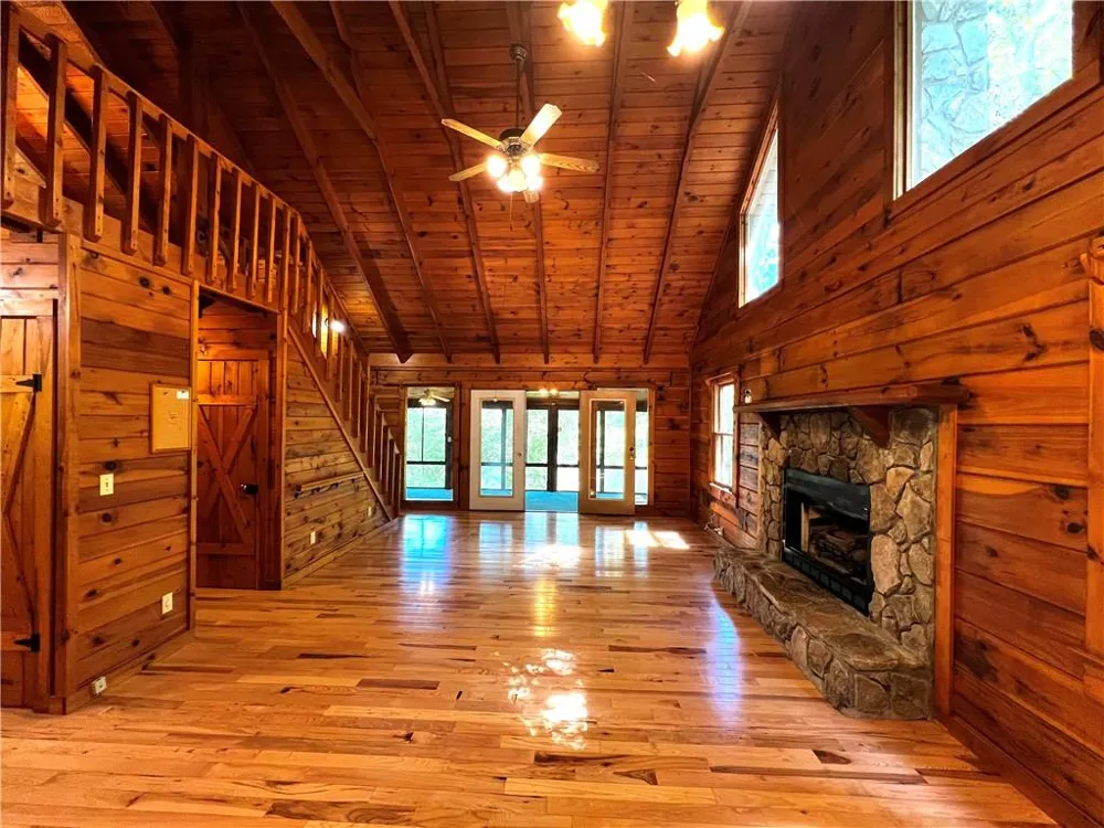 187 Tiffany Lane Mineral Bluff, GA 30559