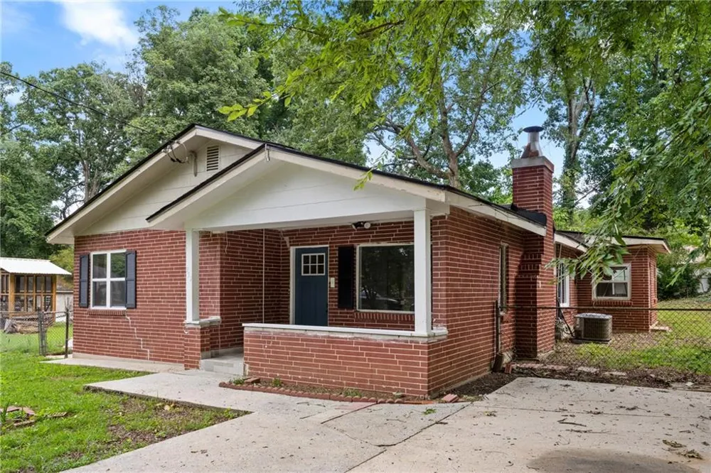 953 South Avenue Forest Park, GA 30297