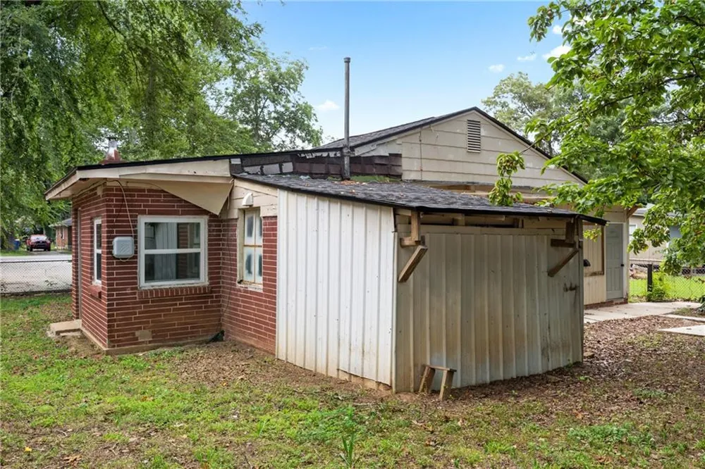 953 South Avenue Forest Park, GA 30297