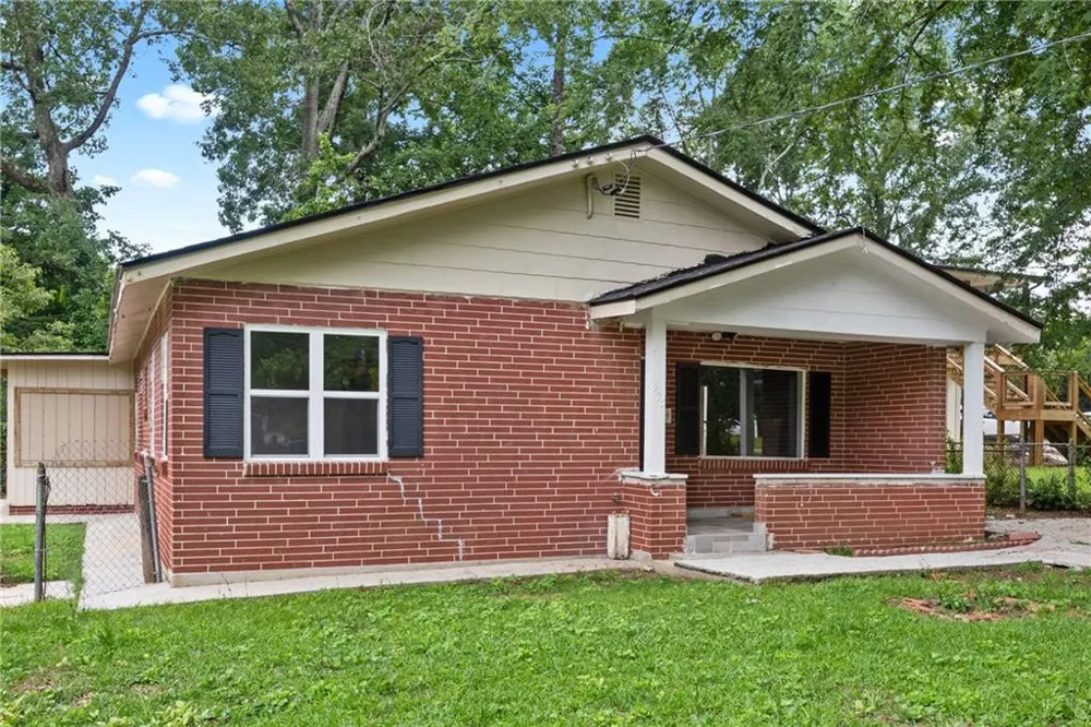 953 South Avenue Forest Park, GA 30297