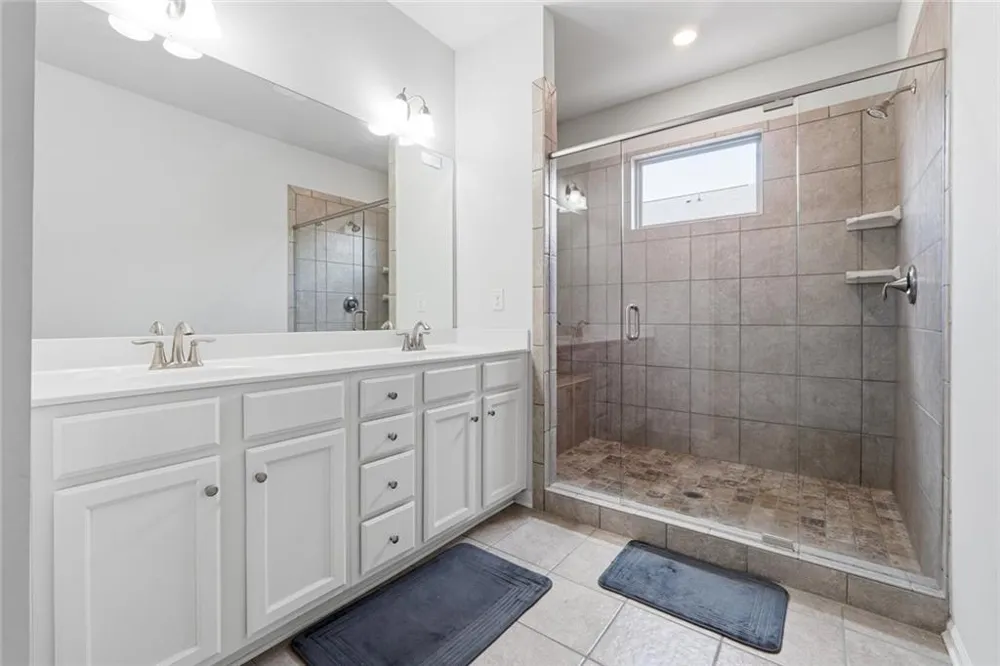2375 Tarben Drive Snellville, GA 30078