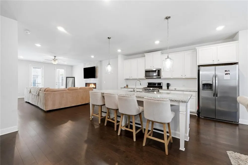 2375 Tarben Drive Snellville, GA 30078