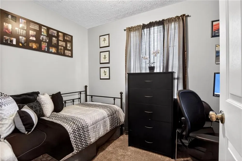 5648 feldwood Road College Park, GA 30349