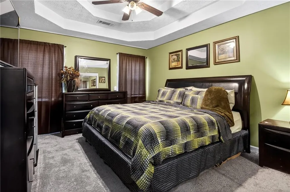 5648 feldwood Road College Park, GA 30349