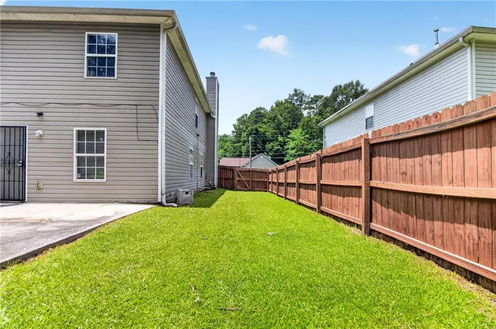 5648 feldwood Road College Park, GA 30349