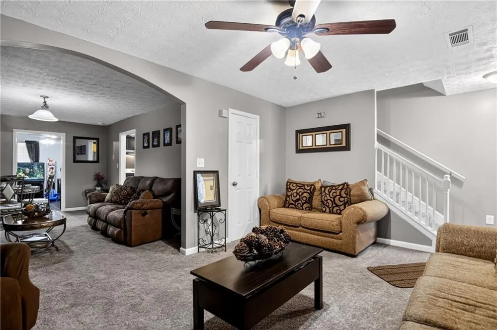 5648 feldwood Road College Park, GA 30349