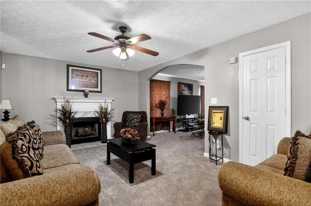 5648 feldwood Road College Park, GA 30349