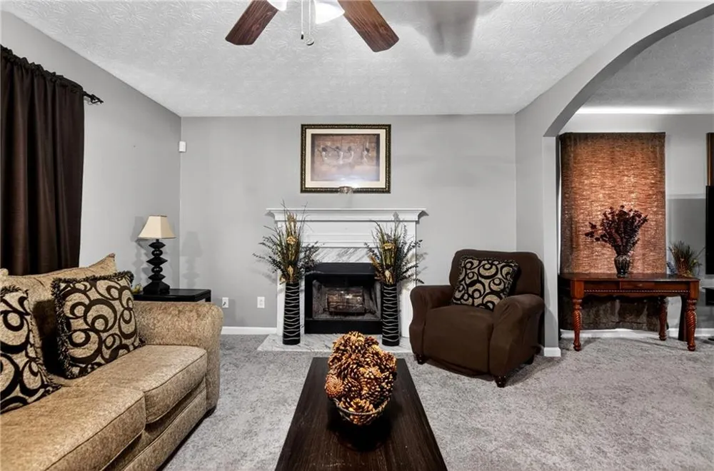 5648 feldwood Road College Park, GA 30349
