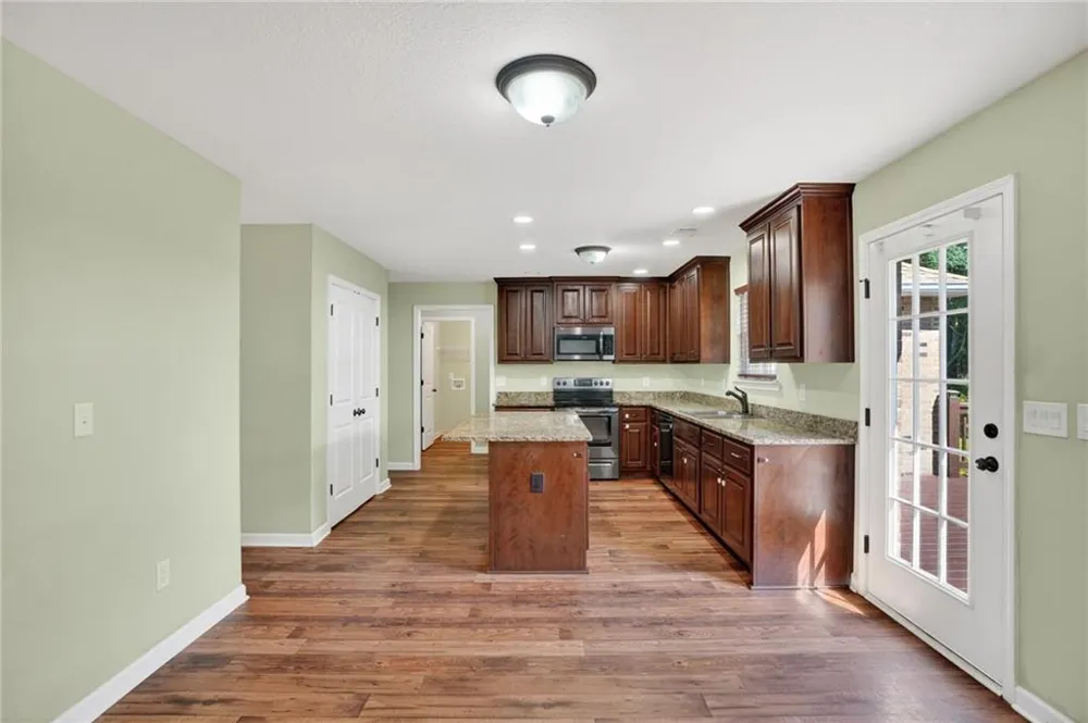 402 Renee Road Pendergrass, GA 30567