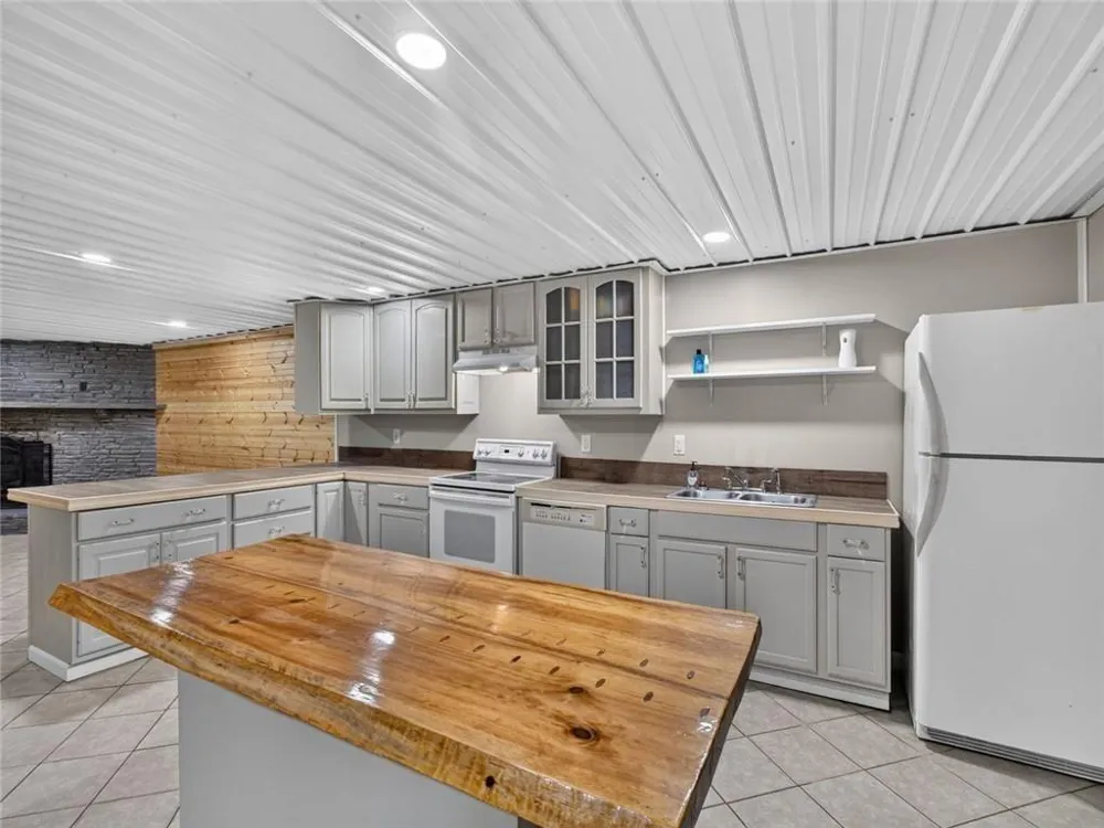 105 Whitestone Road North Talking Rock, GA 30175