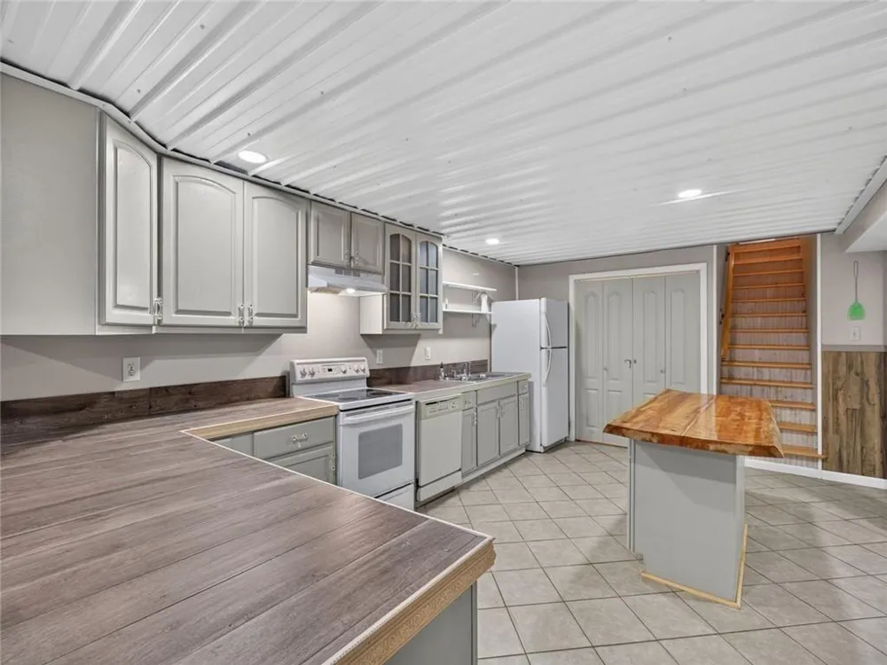 105 Whitestone Road North Talking Rock, GA 30175