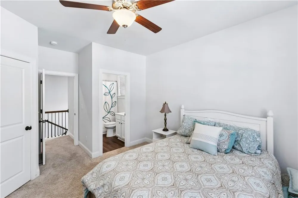 113 Vivian Lane Peachtree City, GA 30269