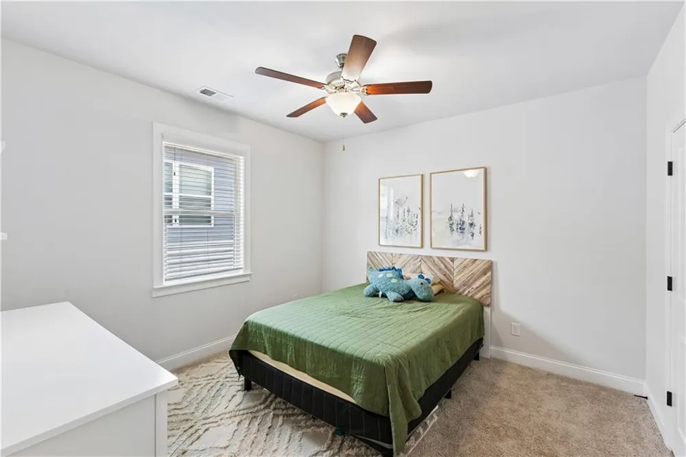 113 Vivian Lane Peachtree City, GA 30269