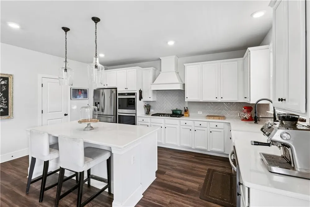 113 Vivian Lane Peachtree City, GA 30269