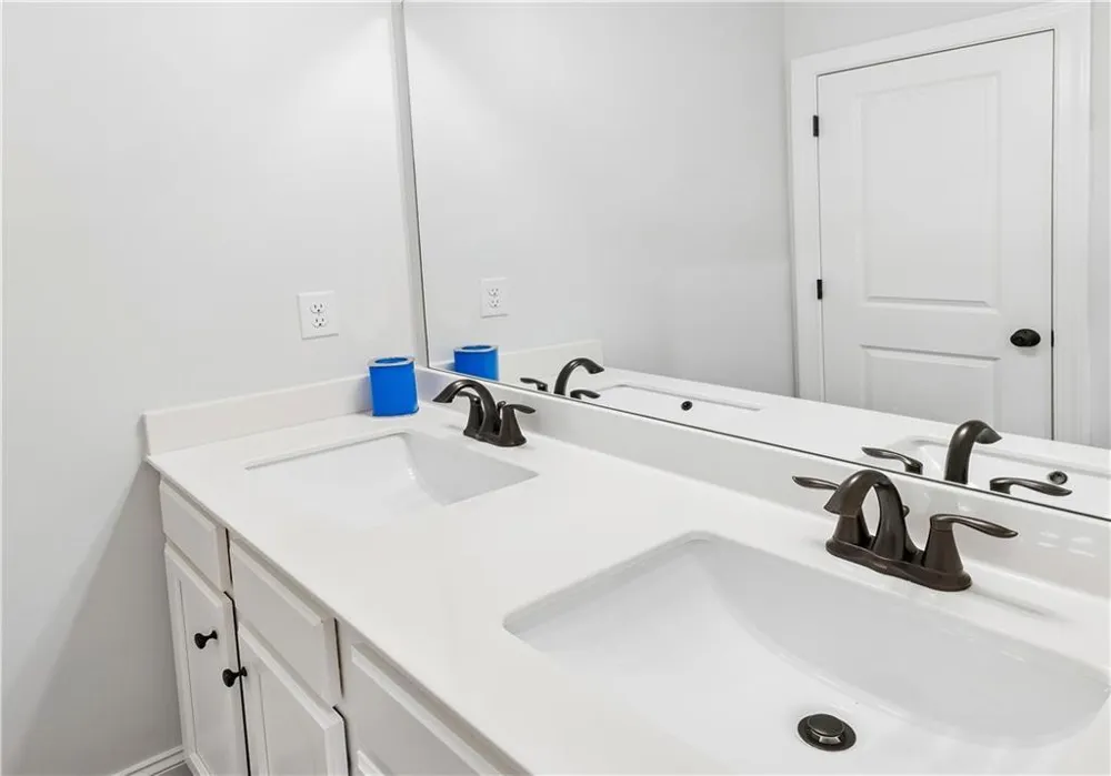 113 Vivian Lane Peachtree City, GA 30269