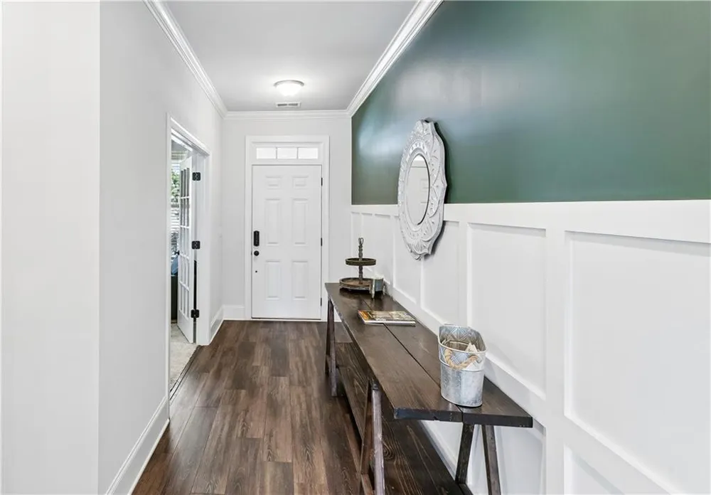113 Vivian Lane Peachtree City, GA 30269