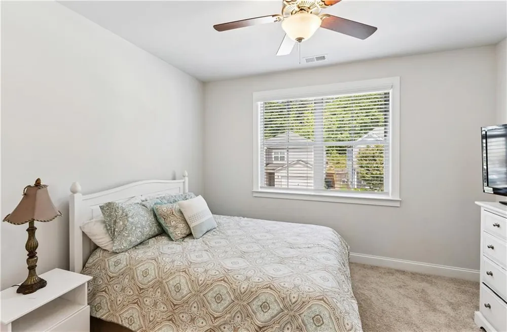 113 Vivian Lane Peachtree City, GA 30269