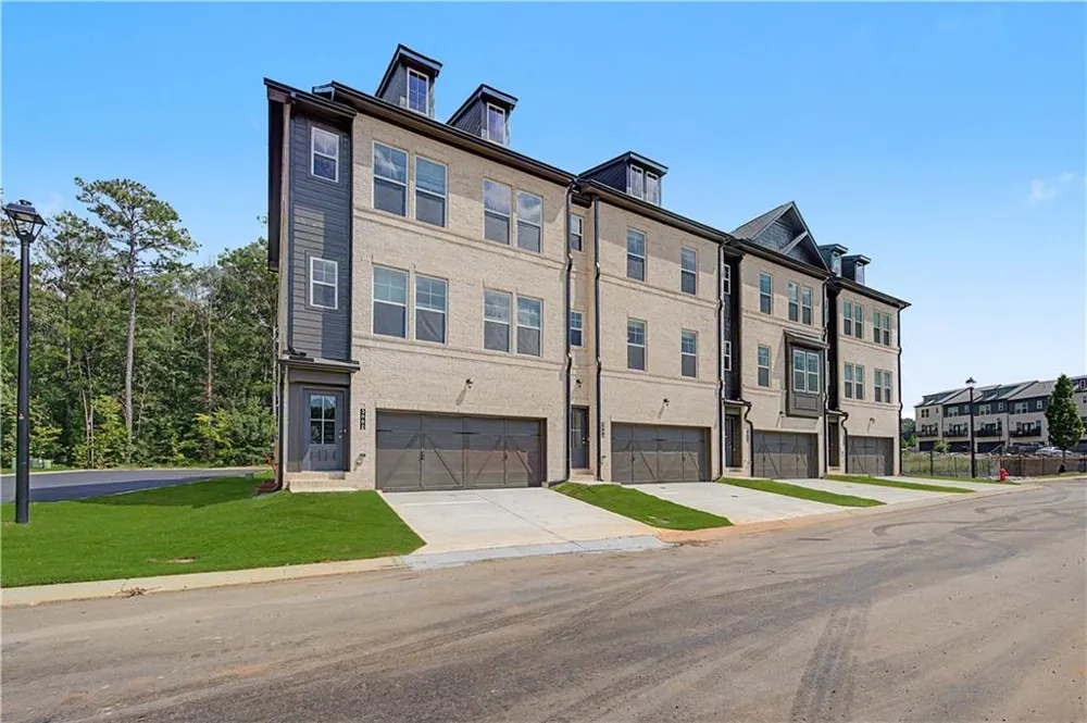 3004 Daybreak Lane Newnan, GA 30265