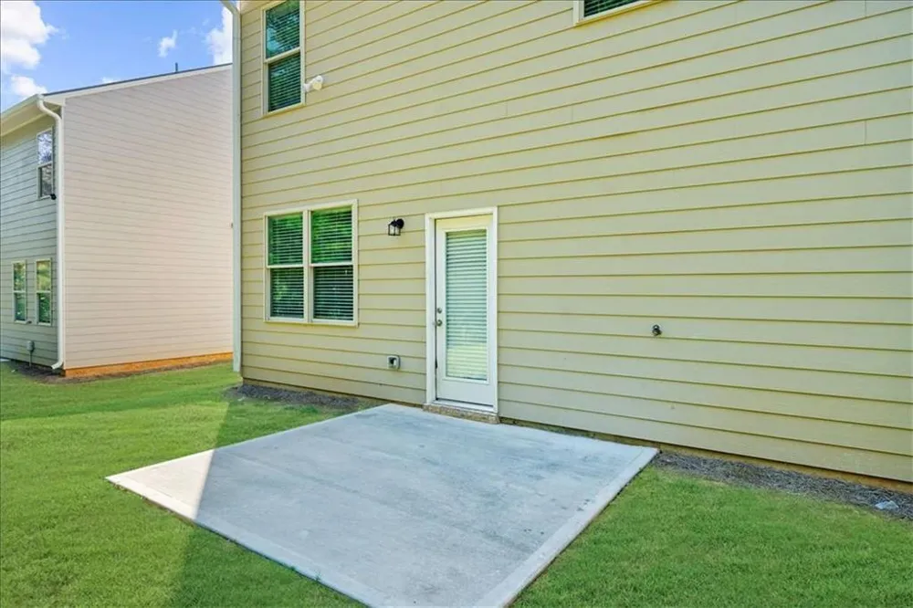 200 NW Vickery LN NW Calhoun, GA 30701