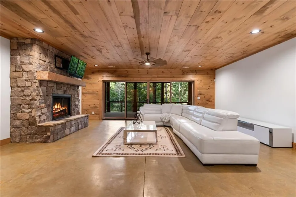 2632 Big Creek Rd Cherry Log, GA 30522