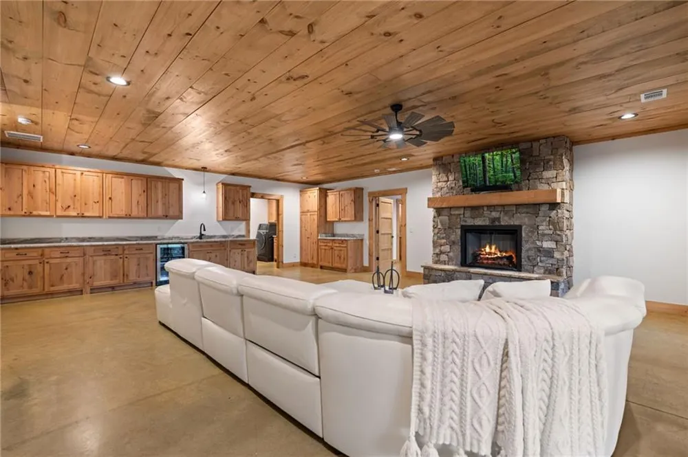 2632 Big Creek Rd Cherry Log, GA 30522