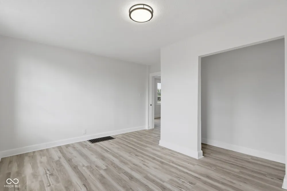 260 E Beecher Street Indianapolis, IN 46225