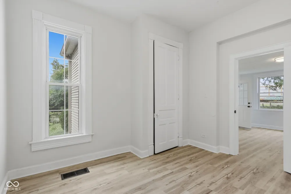 260 E Beecher Street Indianapolis, IN 46225