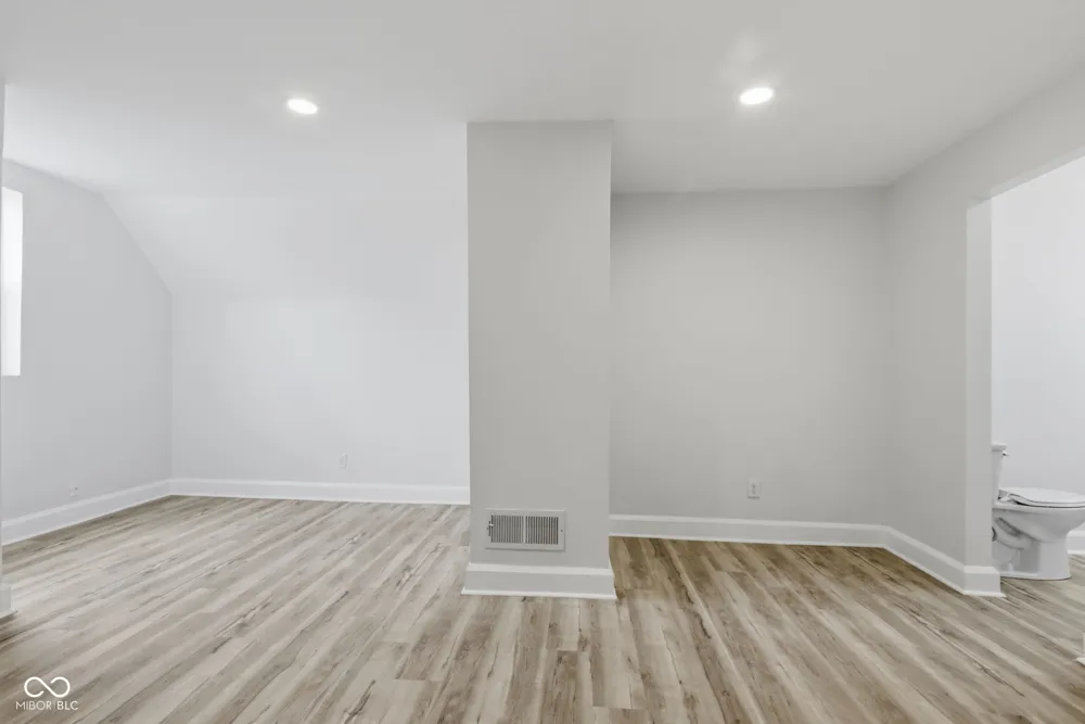260 E Beecher Street Indianapolis, IN 46225
