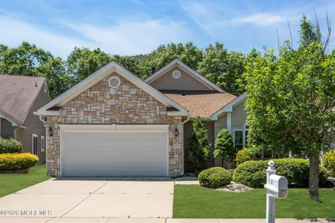 32 Shadow Creek Court