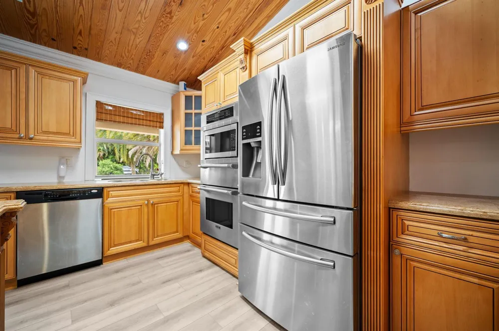 5700 SW 196th Lane Southwest Ranches, FL 33332