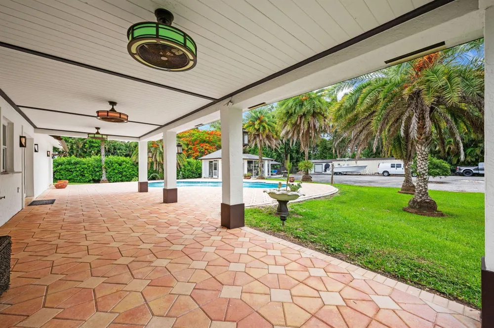5700 SW 196th Lane Southwest Ranches, FL 33332