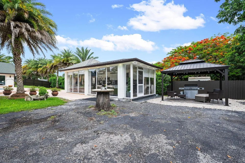 5700 SW 196th Lane Southwest Ranches, FL 33332