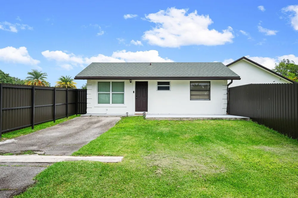 5700 SW 196th Lane Southwest Ranches, FL 33332