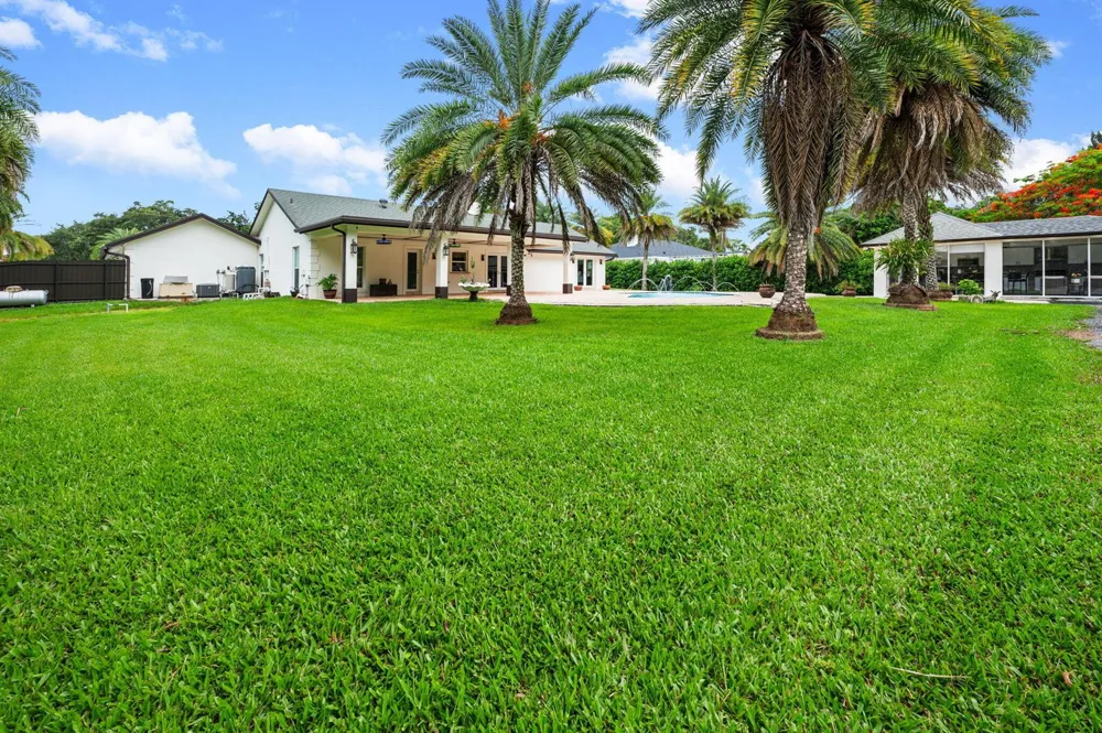 5700 SW 196th Lane Southwest Ranches, FL 33332