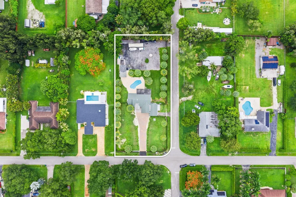 5700 SW 196th Lane Southwest Ranches, FL 33332