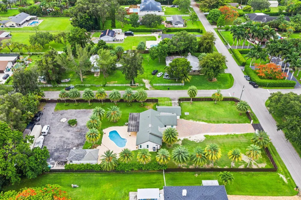 5700 SW 196th Lane Southwest Ranches, FL 33332