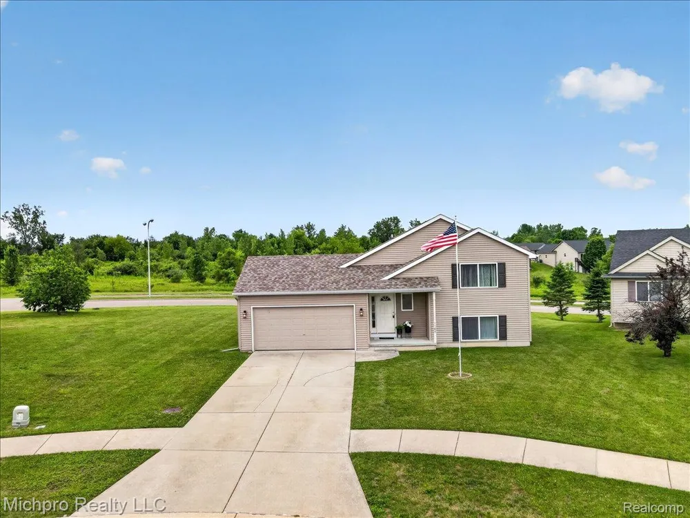 1180 Cimmaron Court Davison Township, MI 48423