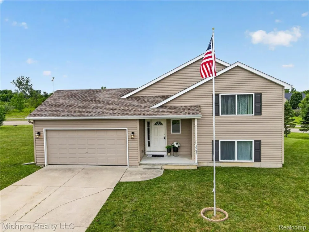 1180 Cimmaron Court Davison Township, MI 48423