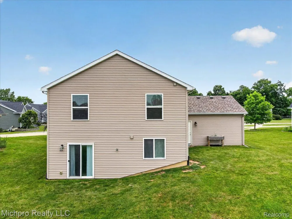 1180 Cimmaron Court Davison Township, MI 48423