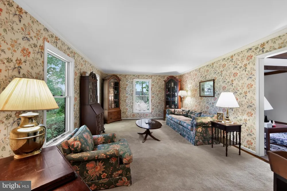 2119 COUNTY LINE ROAD Villanova, PA 19085