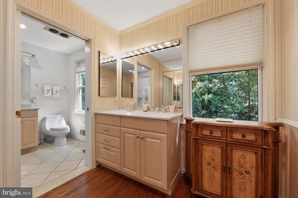 2119 COUNTY LINE ROAD Villanova, PA 19085