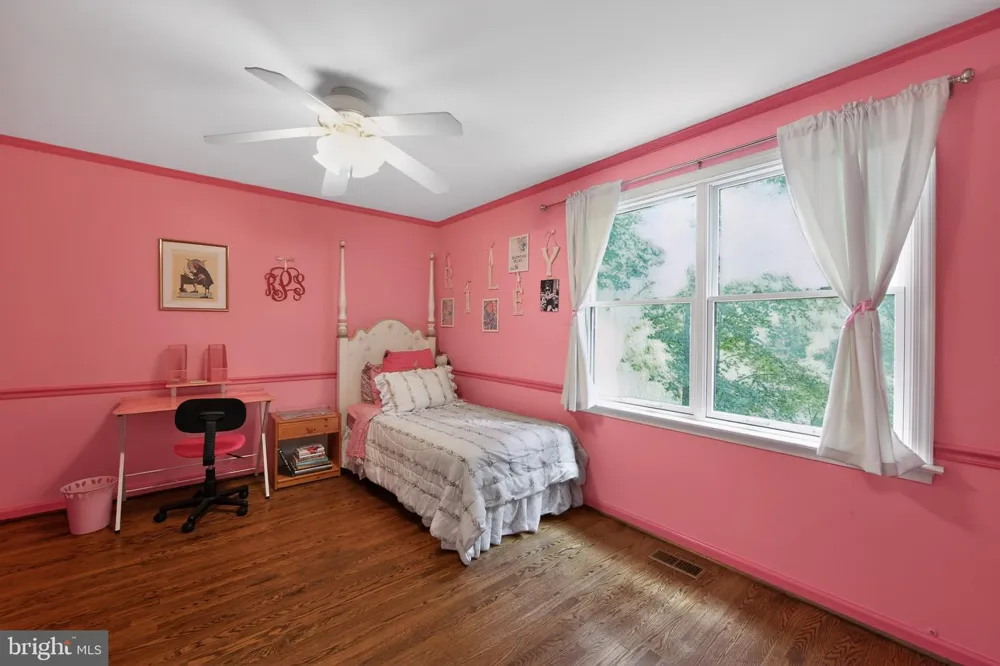 2119 COUNTY LINE ROAD Villanova, PA 19085