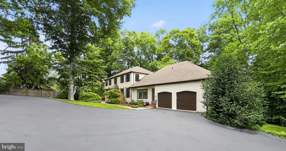 2119 COUNTY LINE ROAD Villanova, PA 19085