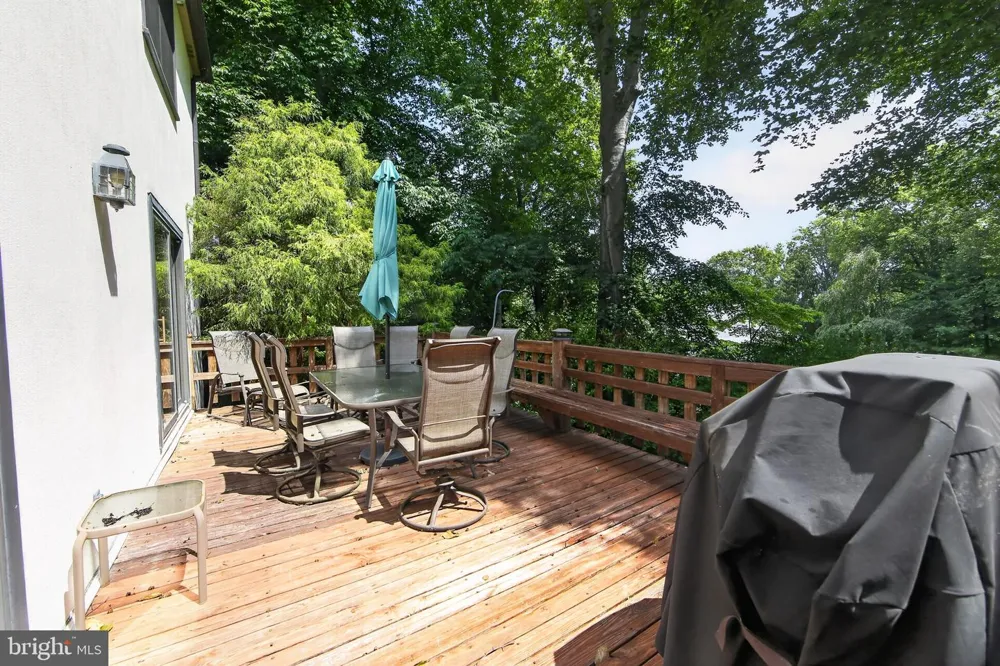 2119 COUNTY LINE ROAD Villanova, PA 19085