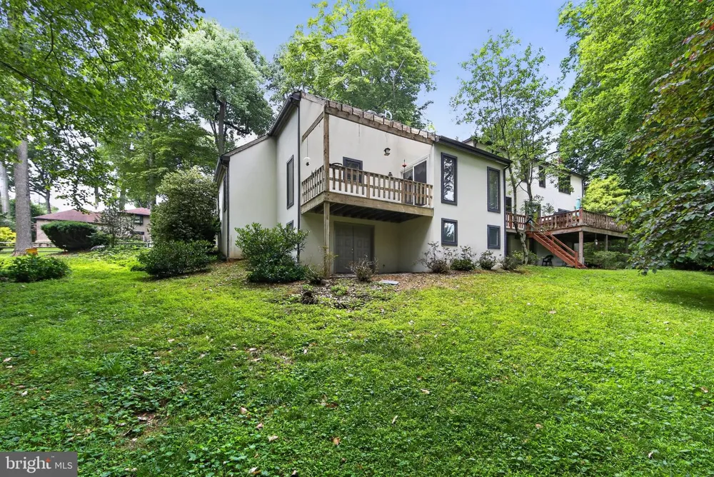 2119 COUNTY LINE ROAD Villanova, PA 19085
