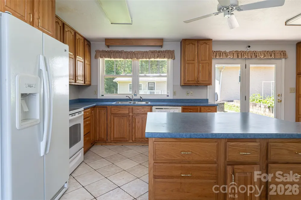 2800 Coxe Road Tryon, NC 28782