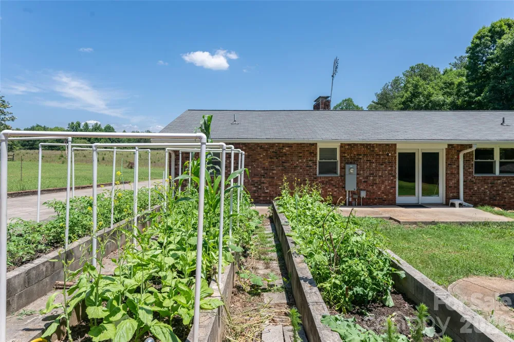 2800 Coxe Road Tryon, NC 28782